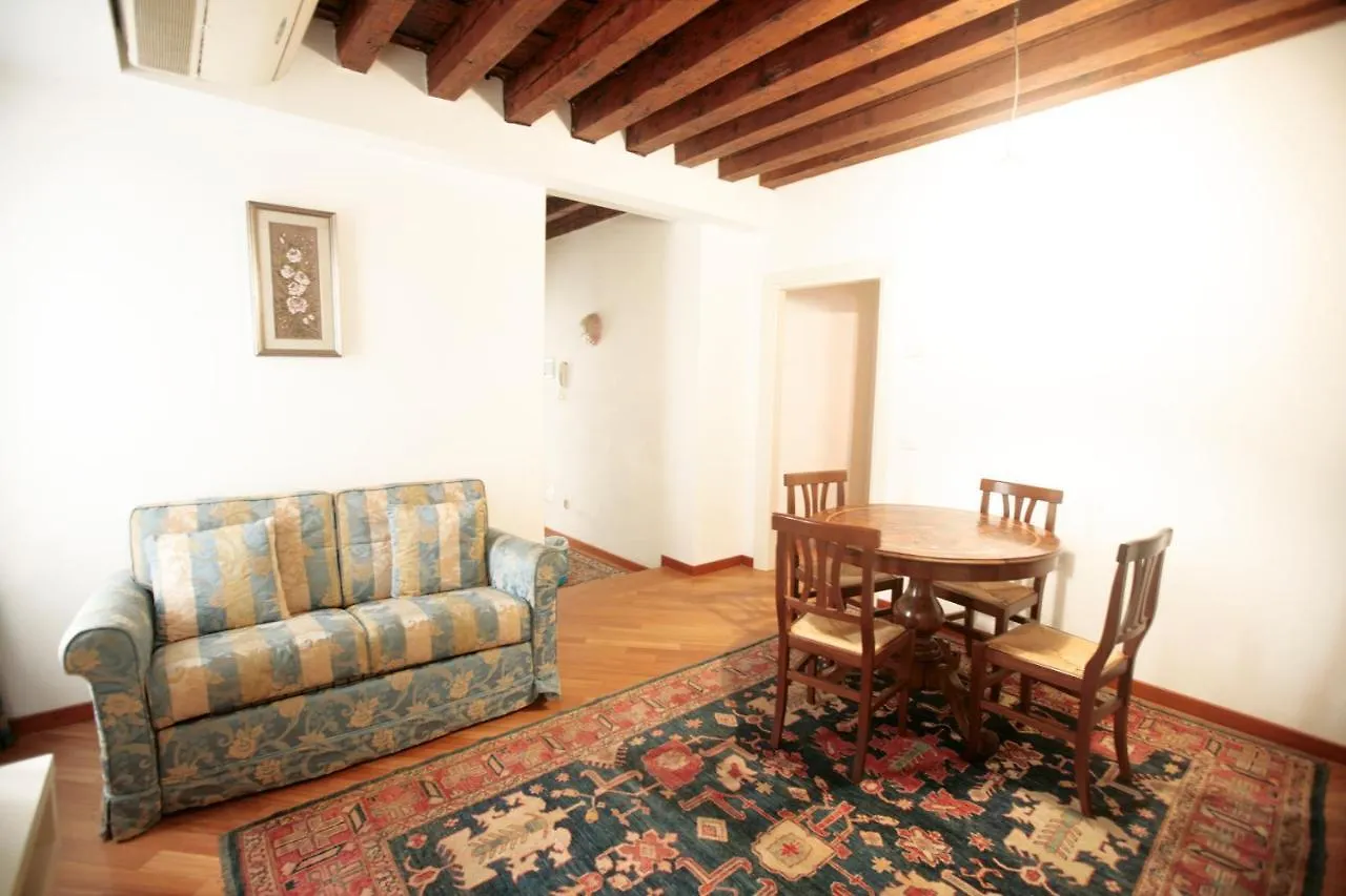 Venezia Residence Apartment